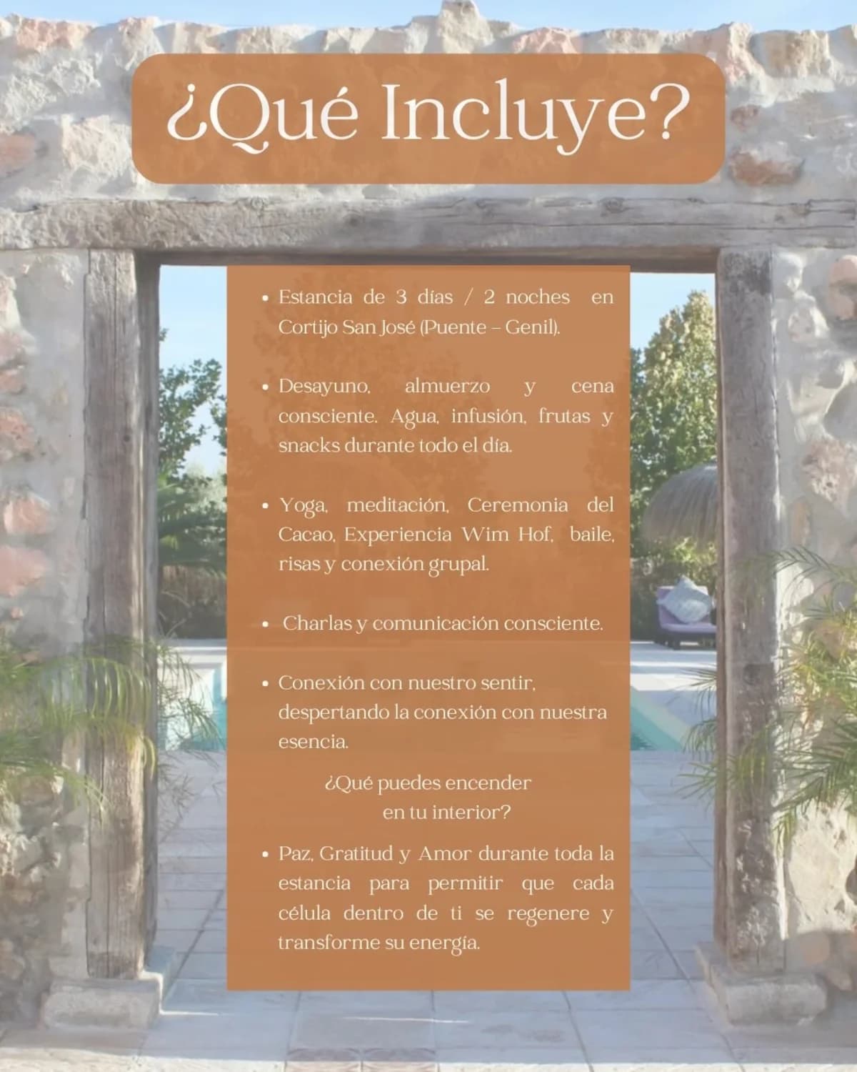 Cortijo de San José — patio y piscina