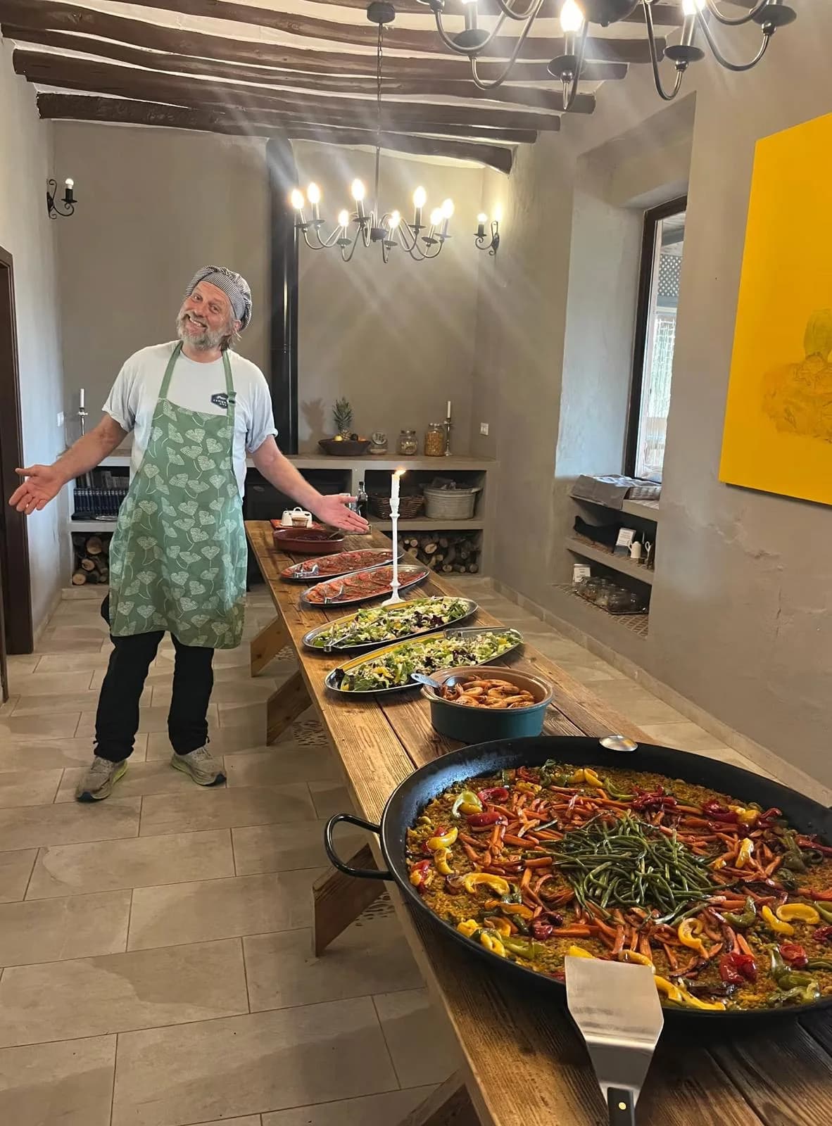 Elaboración de platos caseros en el cortijo